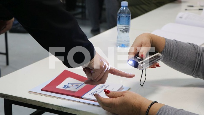 Izborni uslovi u Srbiji